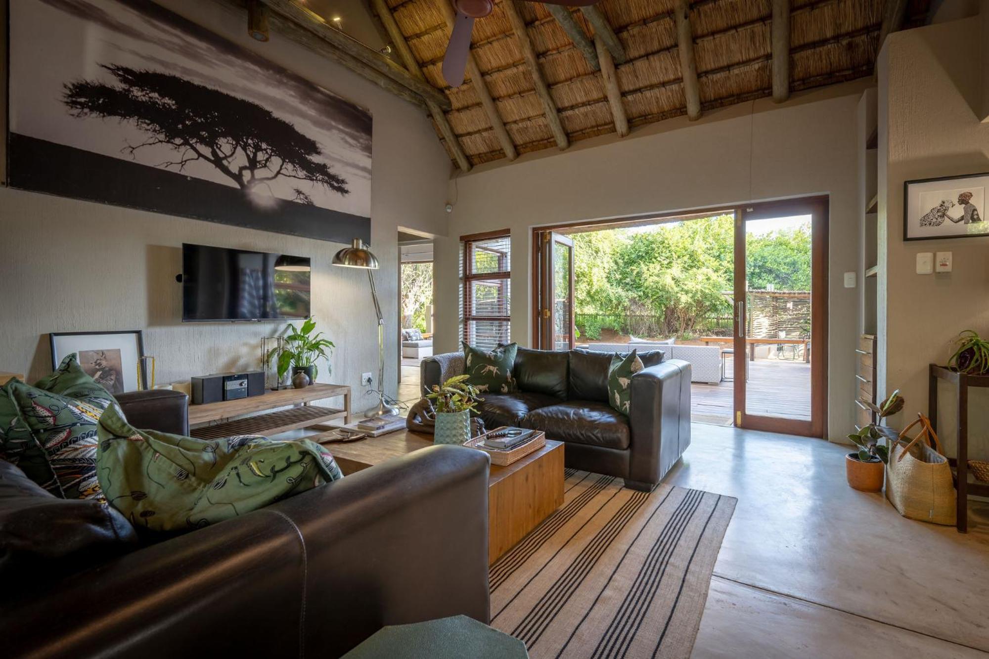 Ekhaya Bush Lodge Hoedspruit Exterior photo